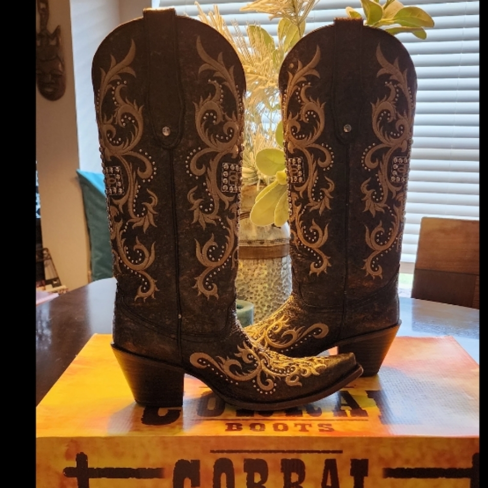 Corral tall distressed black-silver studded cross boot. Size 8.5